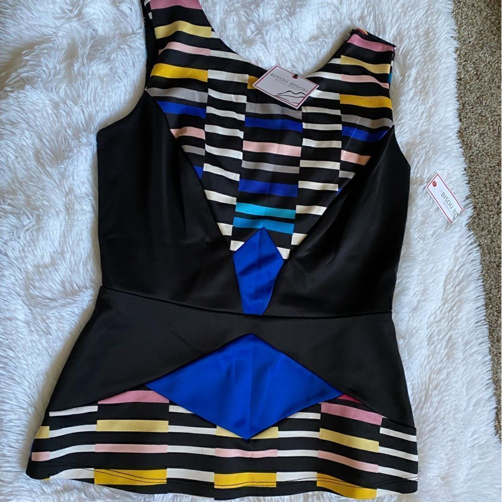 ‎Bisou Bisou Top  New Womens Size Small
